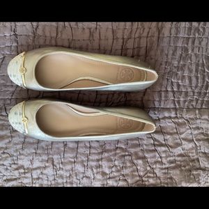 Gold Tory Burch Flats Size 8 Never Worn (NWOT)